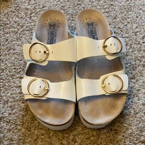 Mephisto platform sandal size 40.